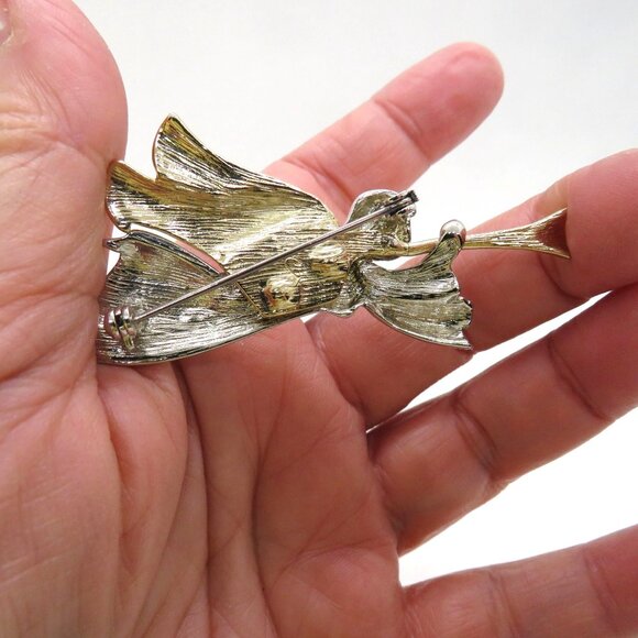 Liz Claiborne Angel Brooch Gold Silver Tones Flying Trumpet 2.5" Pin  Two Tone - Picture 5 of 6